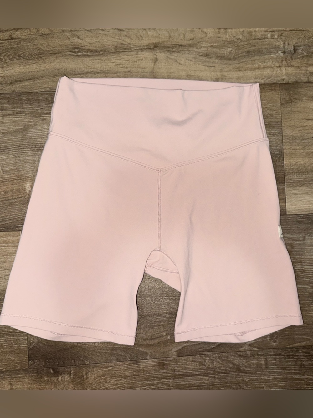 Vuori Women’s Biker Shorts Size M Blush Pink High Rise Performance Yoga